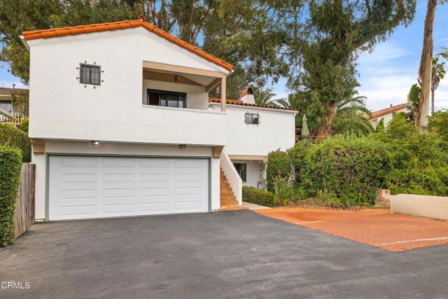 521 E Anapamu Street, Santa Barbara CA: https://media.crmls.org/mediaz/308cc4c5-55f5-4d76-a7c8-895d637e3465.jpg