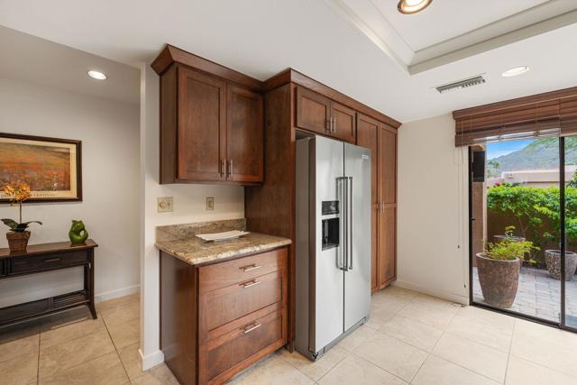 73256 Foxtail Lane, Palm Desert CA: https://media.crmls.org/mediaz/308d1ea5-7673-4a68-83de-fd9f4ffce489.jpg