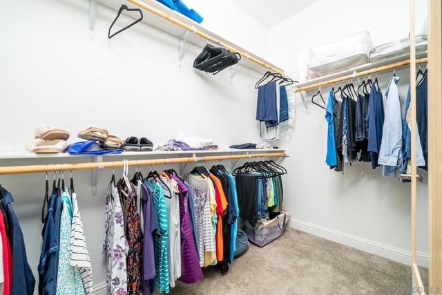 Walk-in Closet