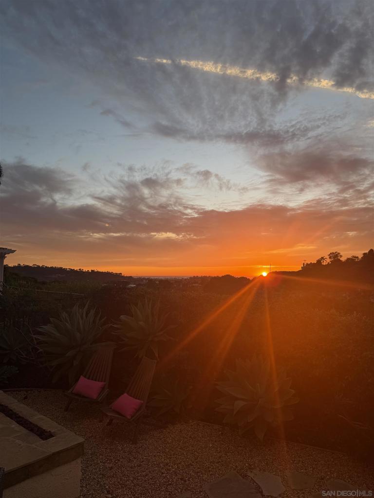 3057 Caminito Sagunto - photo 3