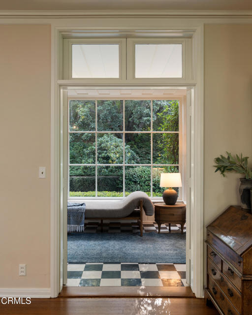 Detail Gallery Image 5 of 23 For 707 Rockwood Rd, Pasadena,  CA 91105 - 6 Beds | 6 Baths