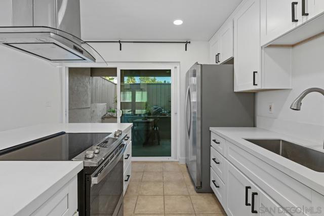 Image 8 of 30 For 3230 Ashford Street  B