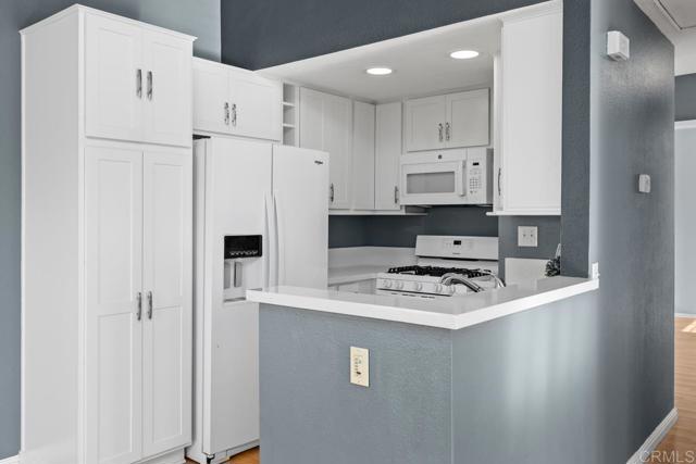 Detail Gallery Image 2 of 29 For 4212 Vista Panorama Way #280,  Oceanside,  CA 92057 - 2 Beds | 1 Baths