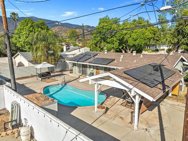 3774 Maywood Court, San Bernardino CA: https://media.crmls.org/mediaz/308f2d0c-b823-4c1a-99bf-6f7bbd470052.jpg