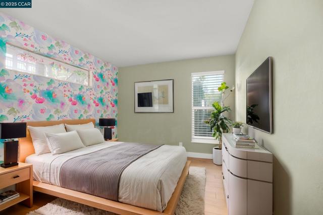 651 Moraga Rd, Moraga CA: https://media.crmls.org/mediaz/308f2ecc-0c3d-4155-b93f-8c9548c59588.jpg