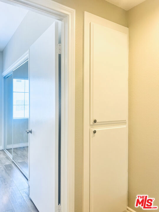 4349 CAHUENGA, Toluca Lake CA: https://media.crmls.org/mediaz/308fccad-12bc-4aa6-aa02-a59bb1d8ac03.jpg