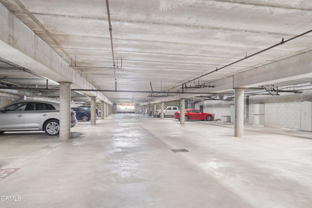 Detail Gallery Image 39 of 44 For 108 S Grand Ave, Pasadena,  CA 91105 - 3 Beds | 2/1 Baths