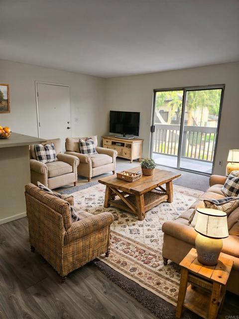 Detail Gallery Image 4 of 22 For 10128 Peaceful Ct, Santee,  CA 92071 - 2 Beds | 1 Baths