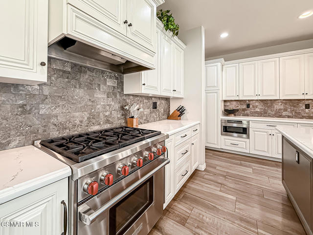 Image 16 of 67 For 388 Via Cresta