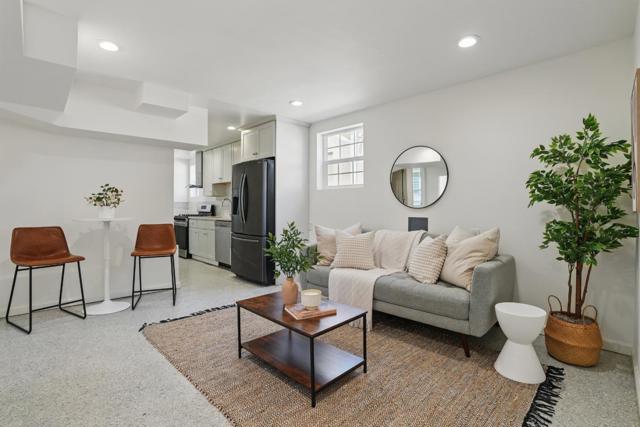 2408 Bartlett Street, Oakland CA: https://media.crmls.org/mediaz/30930dd1-1e03-4f0d-bf09-9855df2af6d9.jpg
