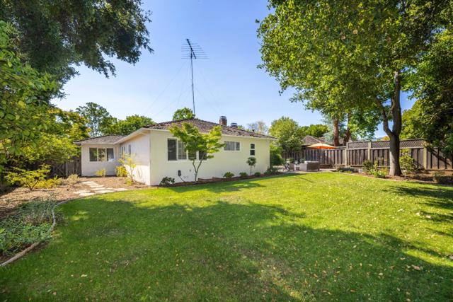 510 Valencia Drive, Los Altos CA: https://media.crmls.org/mediaz/30934345-080d-43a2-a5b3-cea694201517.jpg