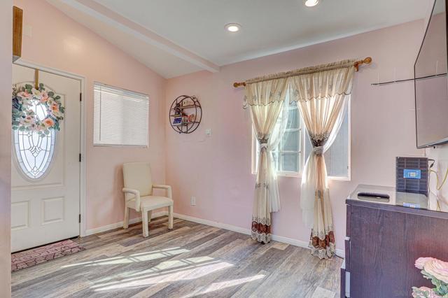 999 E Division St, National City CA: https://media.crmls.org/mediaz/30934b02-992c-4727-981a-2a24706fa8a1.jpg