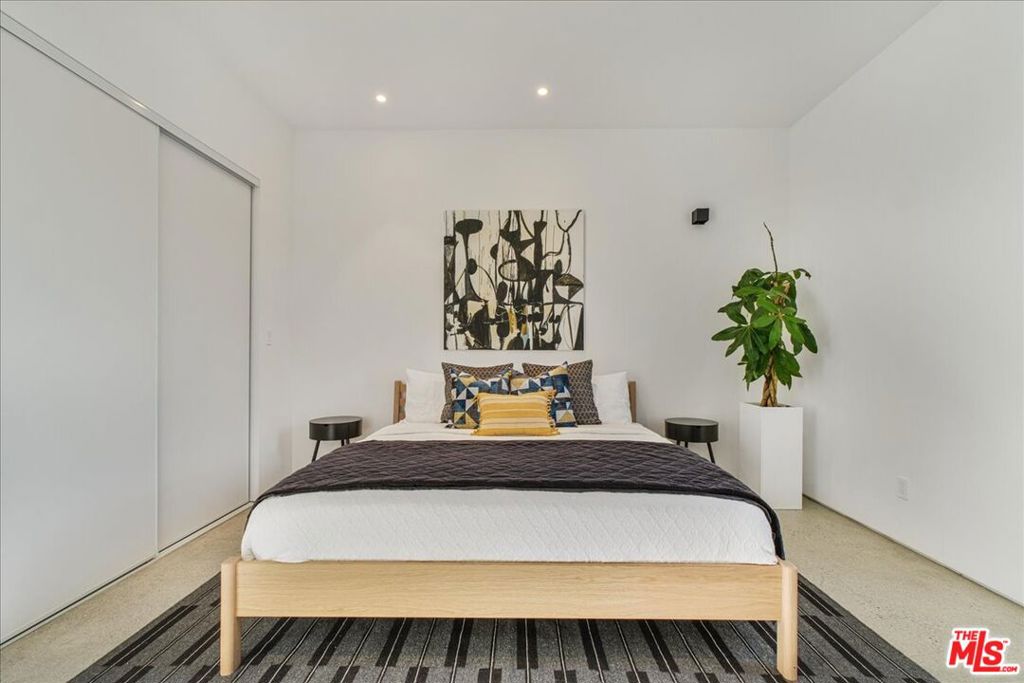 MLS #25516781 img 29