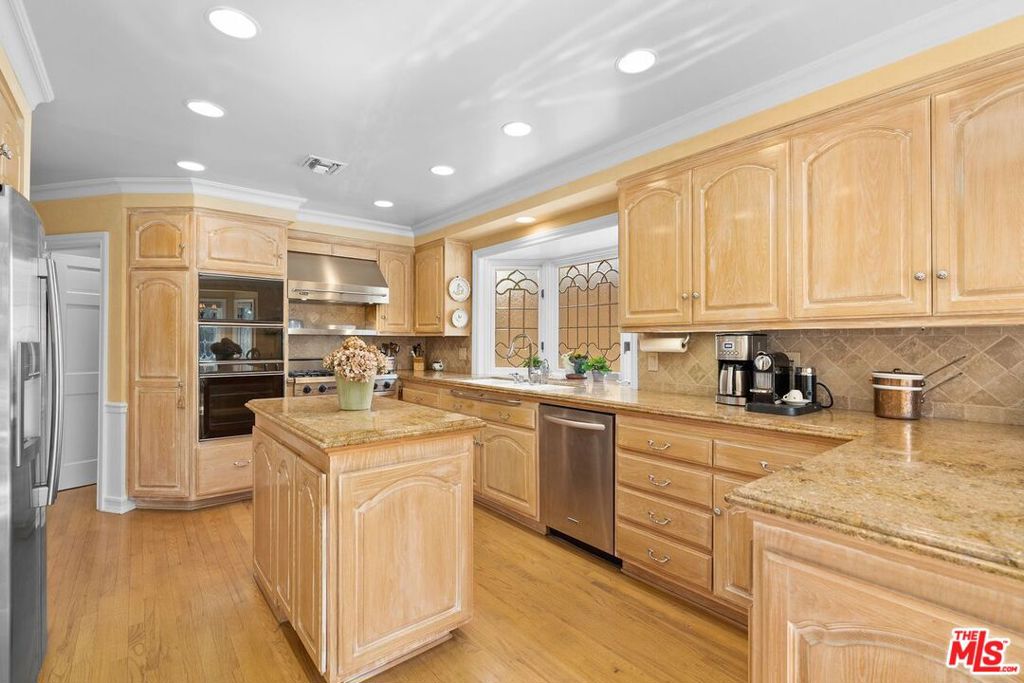 3324 Alana DriveSherman Oaks img 13