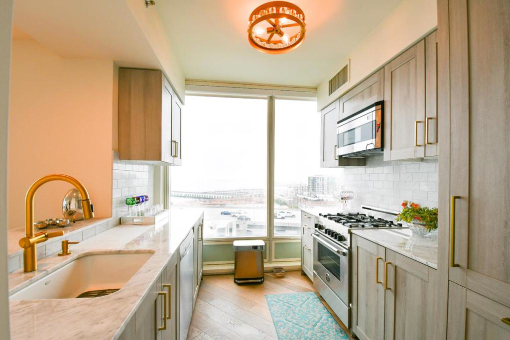 https://media.crmls.org/mediaz/3093ac8a-b2d3-4b6d-a1c3-226a7f991189.jpg?preset=X-Large
