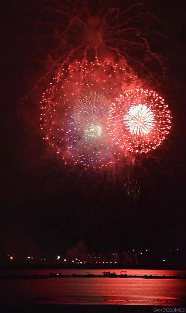 https://media.crmls.org/mediaz/3095540c-74fa-4d66-a583-db6c2c682898.jpg?preset=X-Large
