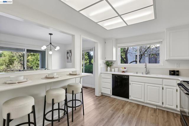 Image 11 of 41 For 1809 Forest Hill Pl