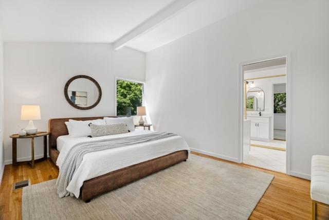 201 Yerba Buena Avenue, Los Altos CA: https://media.crmls.org/mediaz/3095a099-e902-45e0-bd60-def53395b330.jpg