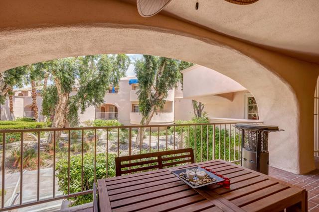 500 E Amado Road, Palm Springs CA: https://media.crmls.org/mediaz/30961434-b90f-49db-a73a-31abe7893ea1.jpg