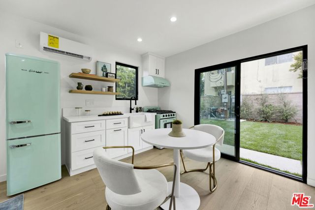 12469 Greene Avenue, Los Angeles CA: https://media.crmls.org/mediaz/3096f4ad-377a-410a-aa97-d8fa145b5408.jpg