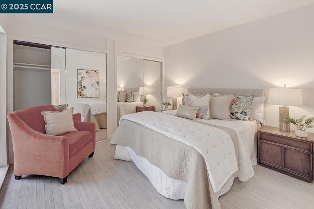1517 Oakmont, Walnut Creek CA: https://media.crmls.org/mediaz/309792cb-9407-47a1-8482-11a9570baaf7.jpg