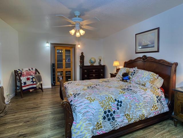Image 19 of 30 For 10252 Oak Grove Dr