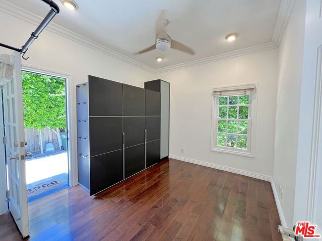 855 N Sweetzer Avenue, West Hollywood CA: https://media.crmls.org/mediaz/3098c808-06f9-4660-a041-30ee603206e4.jpg