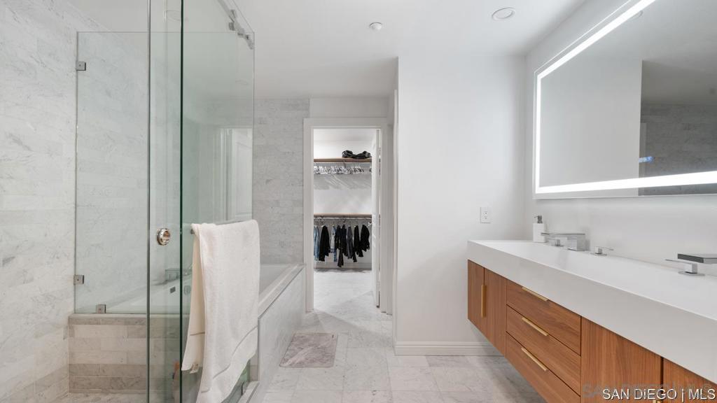 8301 Rio San Diego Dr - photo 14
