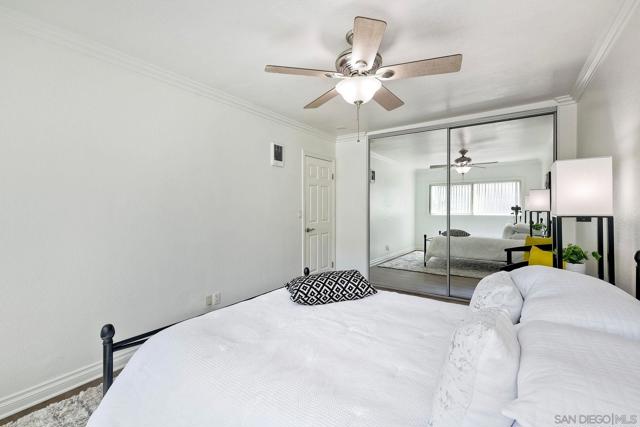 615 9th St, Imperial Beach CA: https://media.crmls.org/mediaz/309ac5d0-4c3d-45b4-ac75-9a46ce78f4a9.jpg