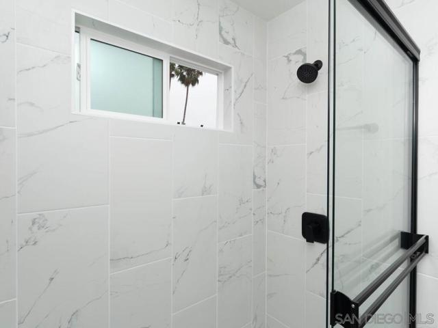 Image 16 of 33 For 1064 11th Street  Unit #1