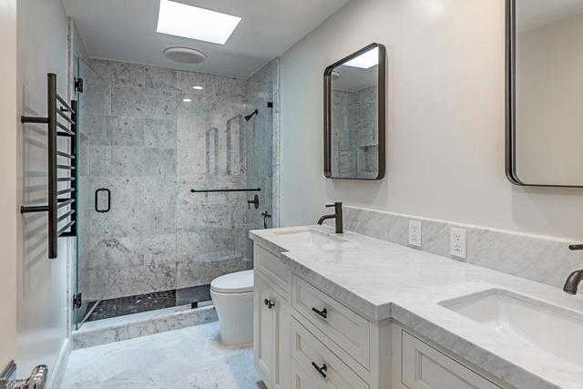 410 Sand Hill Circle, Menlo Park CA: https://media.crmls.org/mediaz/309bb3b1-d37b-43af-9355-40fe618c3d19.jpg