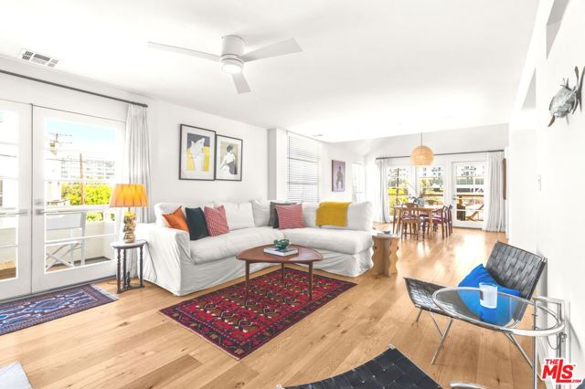 3501 Esplanade, Marina del Rey CA: https://media.crmls.org/mediaz/309bbe2f-2bac-488a-b71d-ab89000ec416.jpg