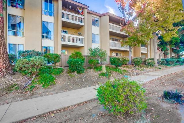 4600 Lamont Street, San Diego, California 92109, 2 Bedrooms Bedrooms, ,2 BathroomsBathrooms,Condominium,For Sale,Lamont Street,250018543SD