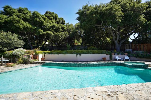 42 Upper Circle, Carmel Valley CA: https://media.crmls.org/mediaz/309d4e82-6785-41e8-989d-fc5a99a23698.jpg