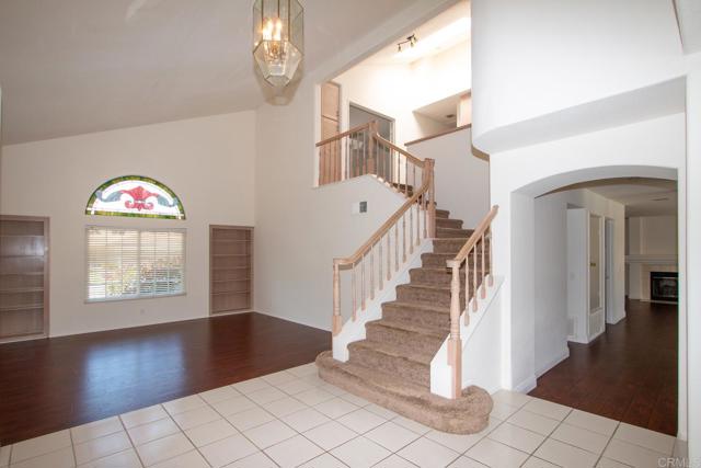 Detail Gallery Image 9 of 50 For 344 via Del Astro, Oceanside,  CA 92057 - 4 Beds | 2/1 Baths