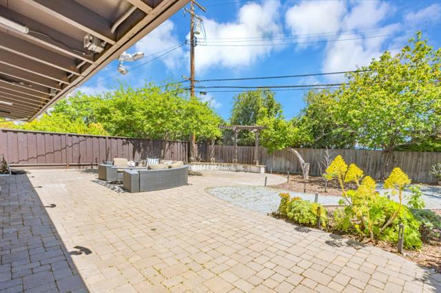271 Woodhams Road, Santa Clara CA: https://media.crmls.org/mediaz/309d85d8-cb4e-4220-879d-ab98a11688c9.jpg
