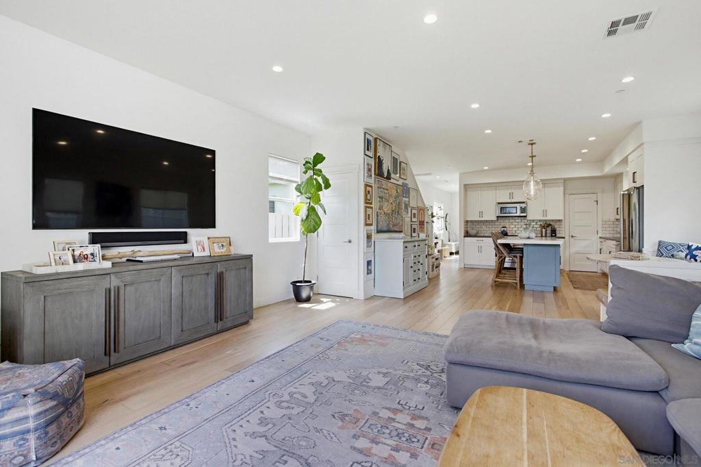 835 Beryl St. - photo 11