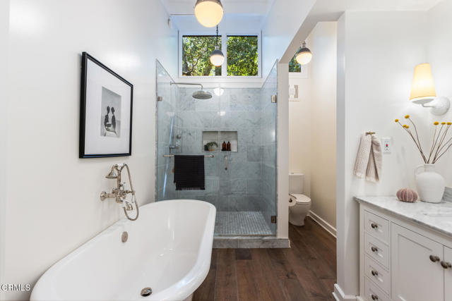 595 Linda Vista Avenue, Pasadena CA: https://media.crmls.org/mediaz/309e697f-1f81-4e7a-b29d-045bd5c76d59.jpg