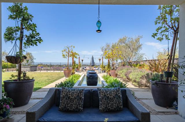 2967 Garnet Way, Marina CA: https://media.crmls.org/mediaz/309eb63c-a9a2-4176-b465-c06e8855ab1c.jpg
