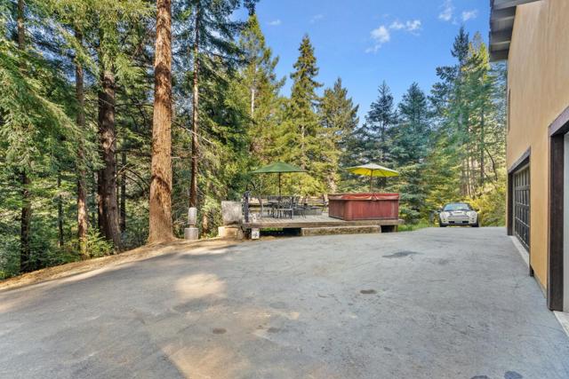 Image 7 of 32 For 555 Pond View Drive