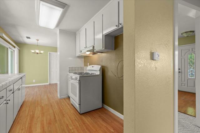 1239 Swaner Drive, Gilroy CA: https://media.crmls.org/mediaz/309ee1fc-38b9-4c8b-8cfc-ef19bdc13ed5.jpg
