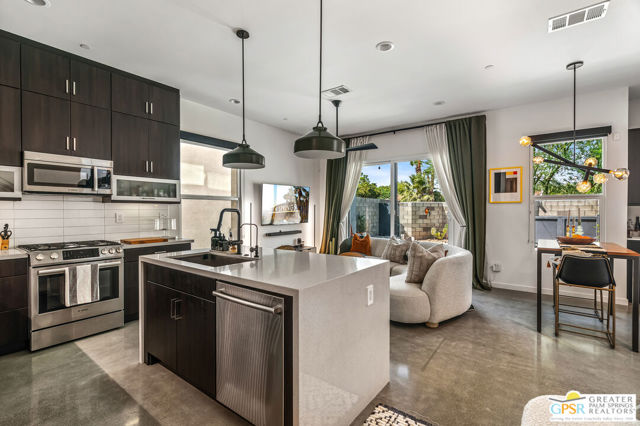 482 Paragon Loop, Palm Springs CA: https://media.crmls.org/mediaz/309fbac9-7659-46b9-bf38-4fcc3e3b7883.jpg