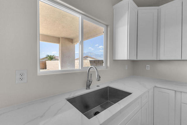 Image 9 of 49 For 65361 Avenida Dorado