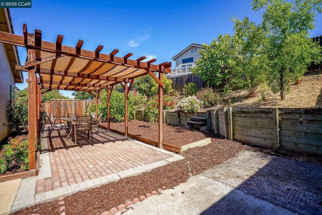 764 Steffa St, Bay Point CA: https://media.crmls.org/mediaz/30a08039-8120-4edf-ae68-861832b9d4d8.jpg