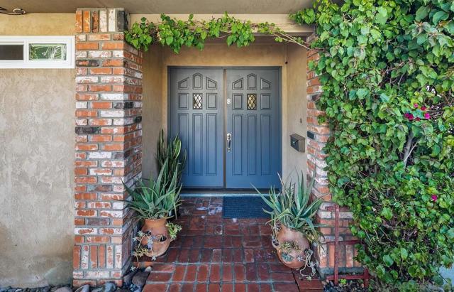 4810 Baylor Dr, San Diego CA: https://media.crmls.org/mediaz/30a09727-97e0-4f4e-9b18-44843ce89c10.jpg