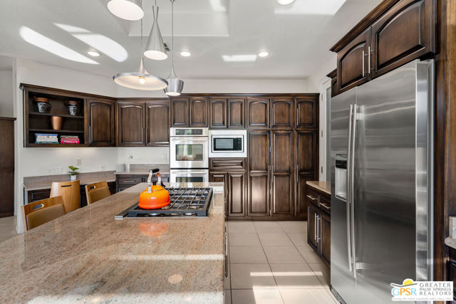 36750 Nancy Lane, Rancho Mirage CA: https://media.crmls.org/mediaz/30a0e62c-2664-45e2-a036-11ecca7316c7.jpg