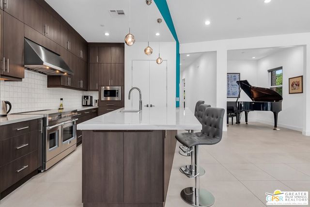 4321 Lumina Way, Palm Springs CA: https://media.crmls.org/mediaz/30a2ff7a-98da-4259-8466-12695422f6f5.jpg