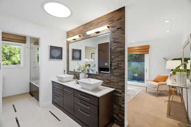 215 Vista De Sierra, Los Gatos CA: https://media.crmls.org/mediaz/30a409ac-8d51-4c3c-aa70-712f471a486e.jpg