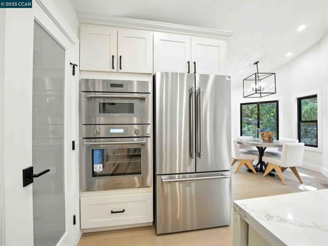 1542 Hillgrade Ave, Alamo CA: https://media.crmls.org/mediaz/30a490cd-8093-479b-b647-3c074d86d938.jpg