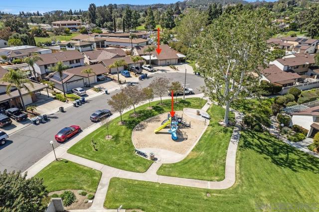 545 Shady Brook Pl, Escondido CA: https://media.crmls.org/mediaz/30a5adc5-d55f-456e-87fe-087e39a4a3d4.jpg